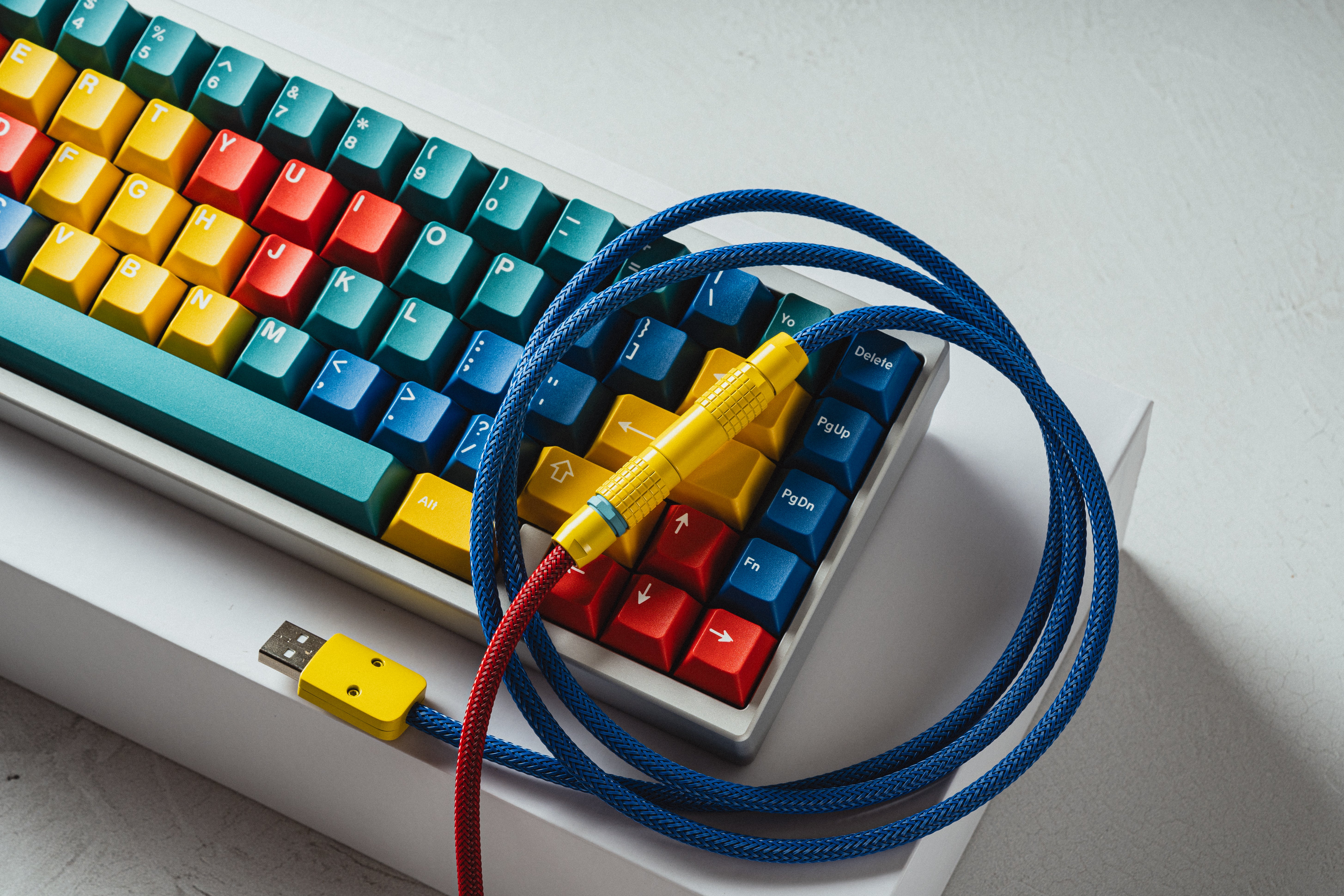 GMK Panels Cable