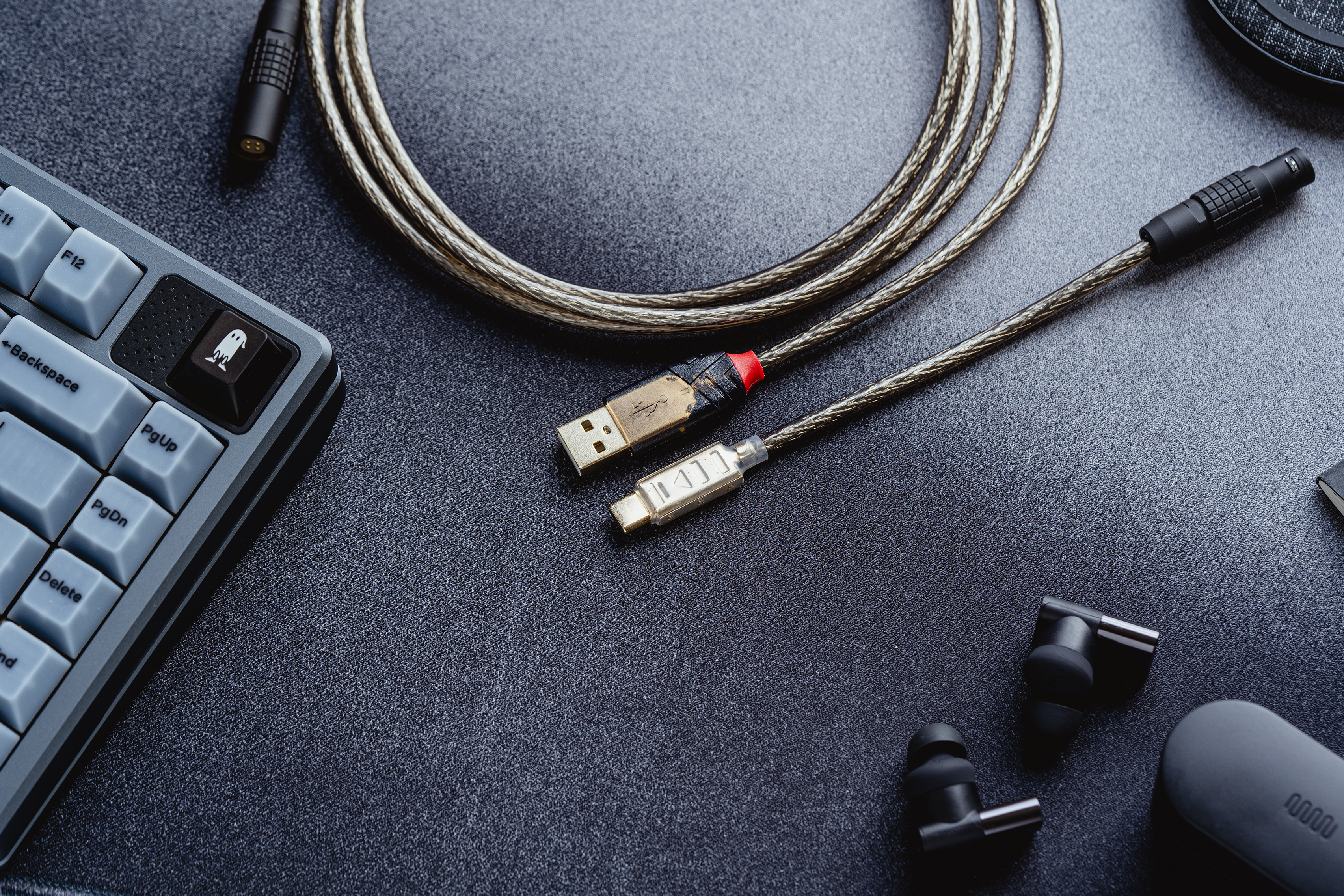 Genuine Smokey LINDY FEMO USB Cable